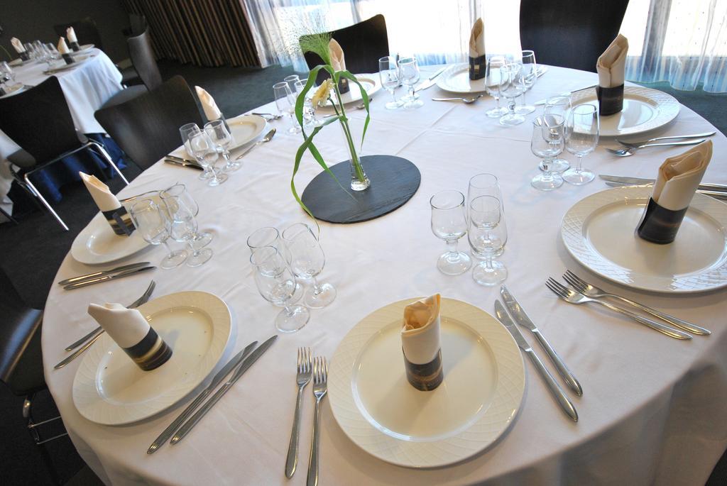 Hotel De Loire et Restaurant Les Bateliers Trélazé Buitenkant foto